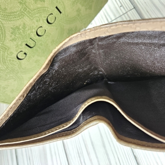 Gucci Leather Monogram Bi Fold Wallet in Beige and Silver - Picture 13 of 15